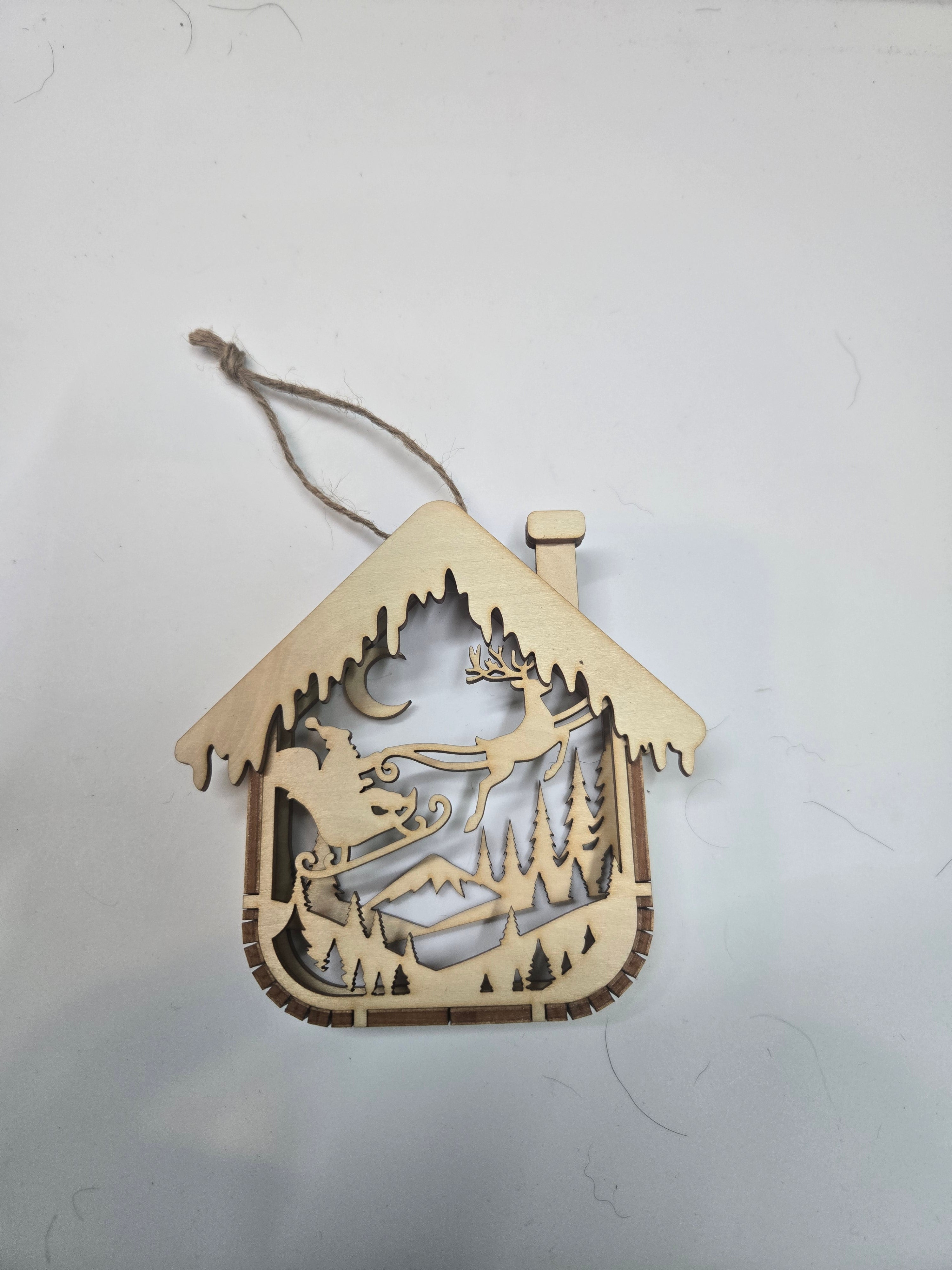 Small 3D Box Christmas Ornament

L x W x H = 4in x 3/4in x 4in