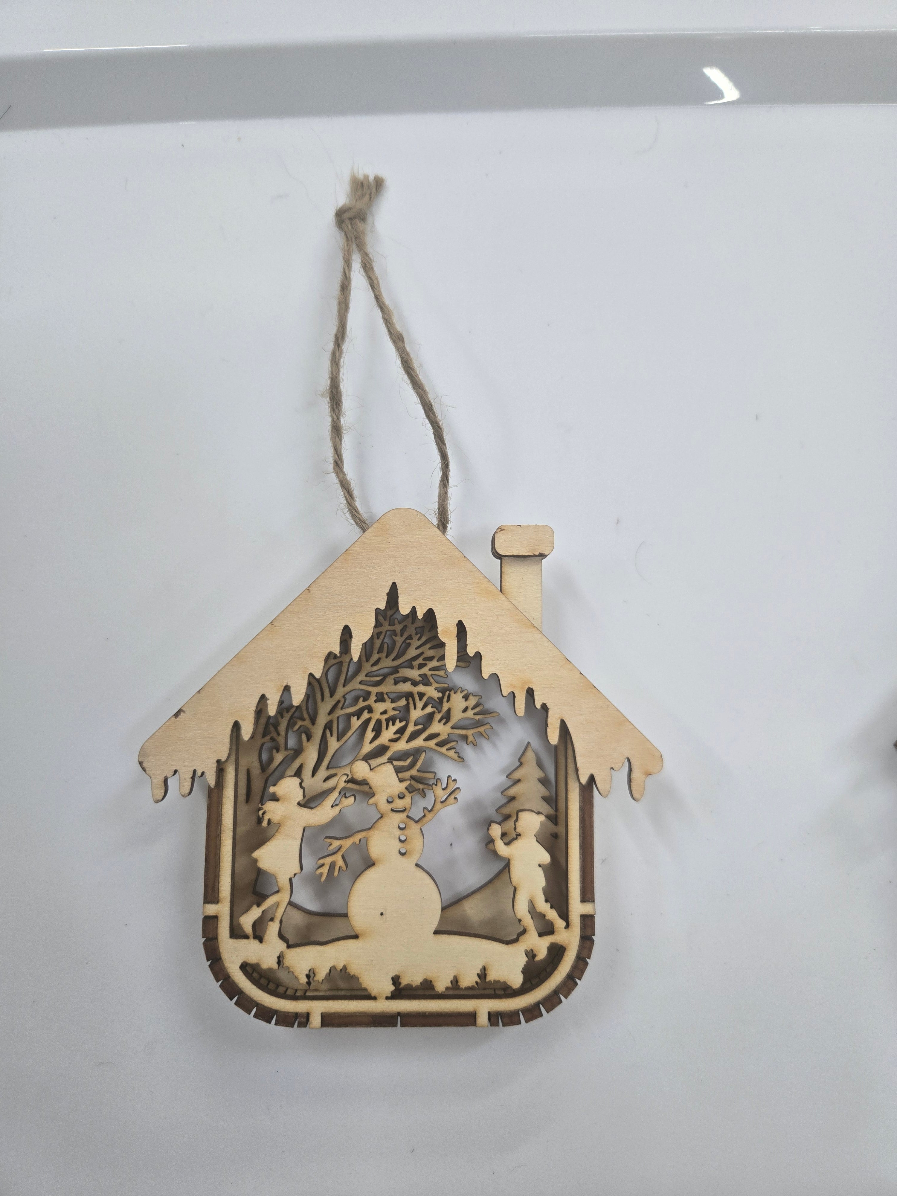 Small 3D Box Christmas Ornament

L x W x H = 4in x 3/4in x 4in