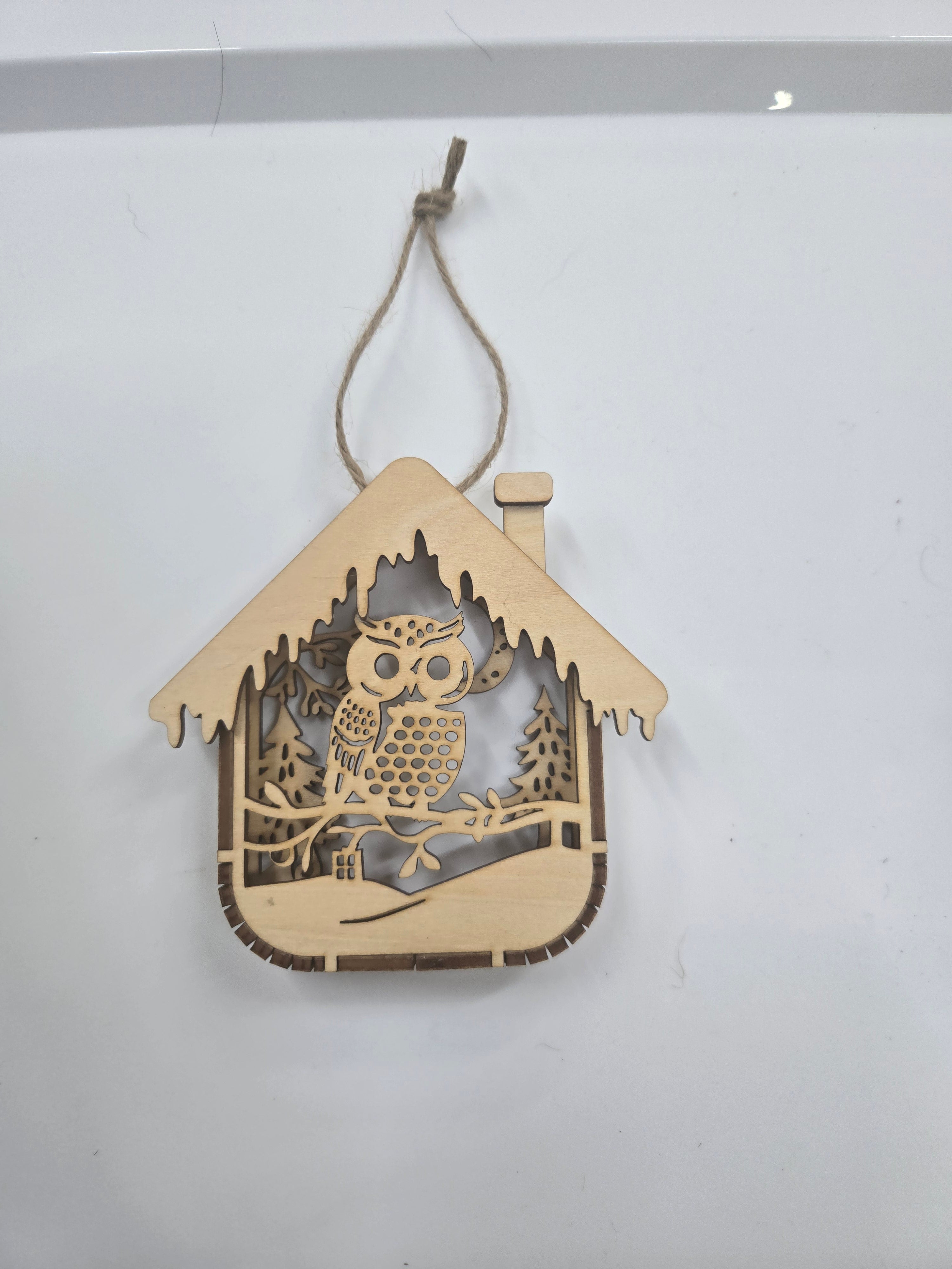 Small 3D Box Christmas Ornament

L x W x H = 4in x 3/4in x 4in