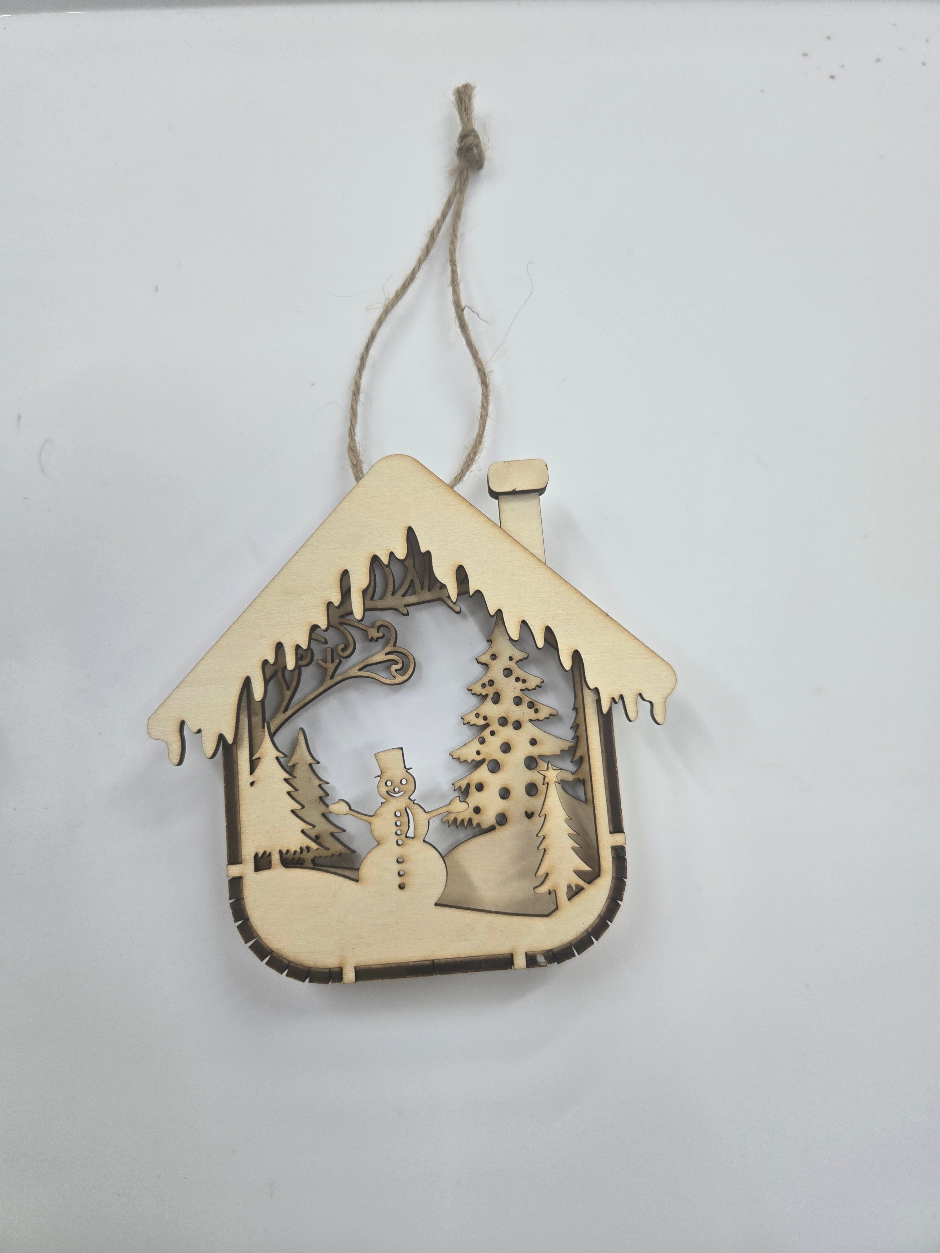 Small 3D Box Christmas Ornament

L x W x H = 4in x 3/4in x 4in